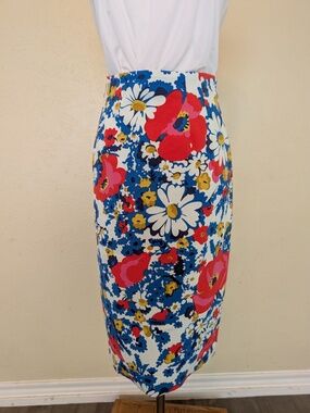 Size 4 Boden Floral Pencil Skirt